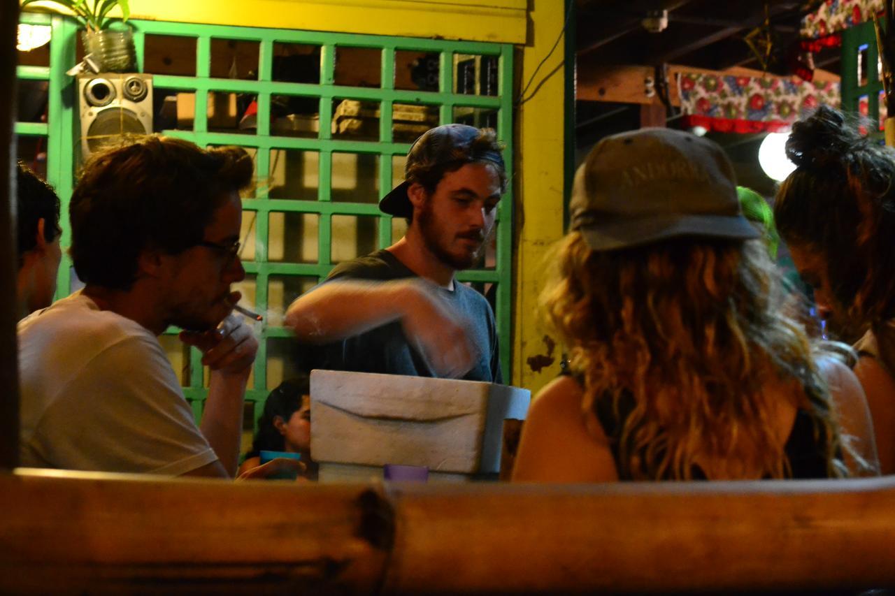 Coconut Hostel Bocas Town Exterior foto