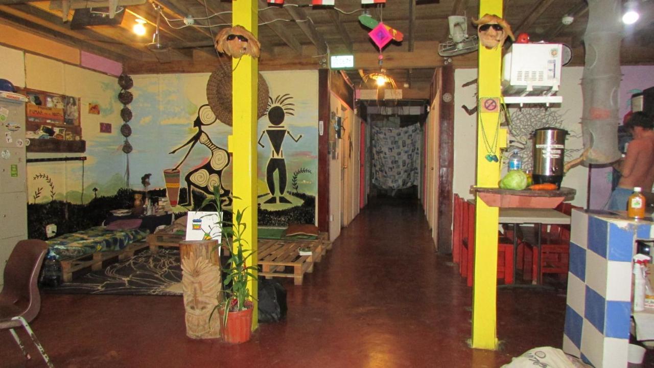 Coconut Hostel Bocas Town Exterior foto